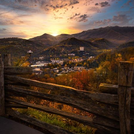 Breathtaking View, Hot Tub, 1089 Of Free Attraction Tickets For Each Paid Day, Dollywood And More! Sevierville Exteriör bild